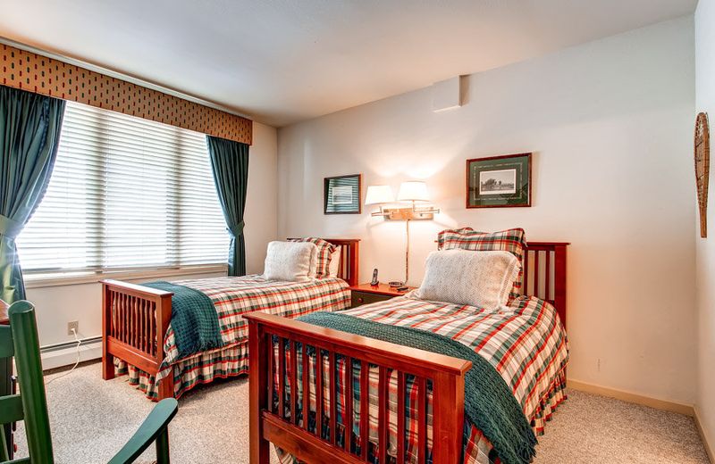THE SEASONS LODGE AT ARROWHEAD BY WESTER