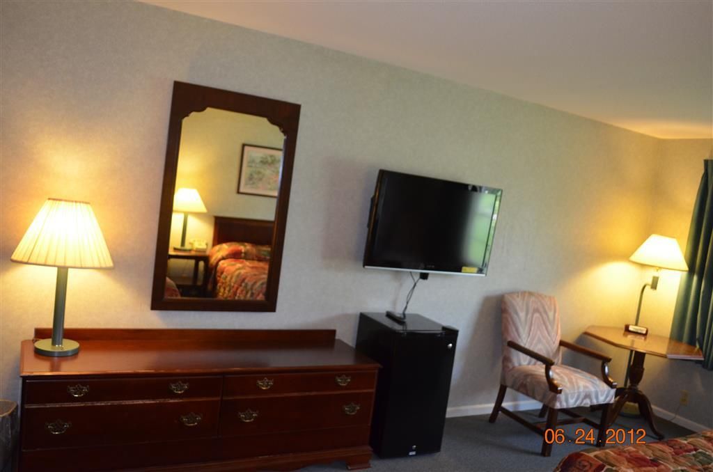 Surrey Inn Hotel Ashland