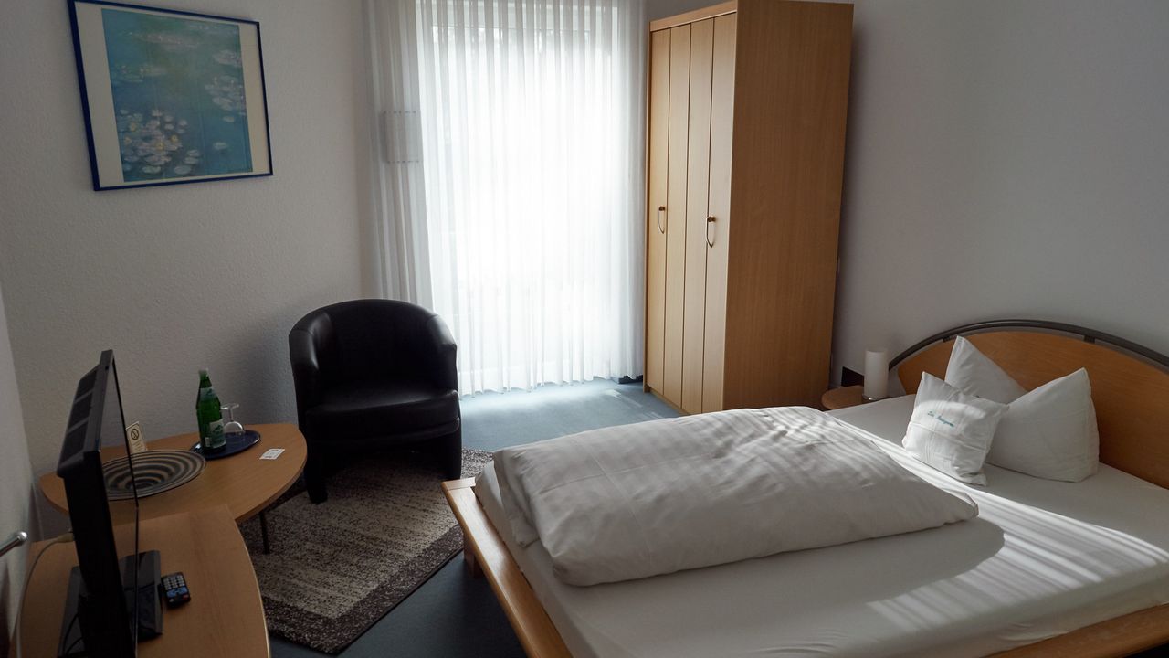 Rebengarten, Zum Nichtraucher-Hotel