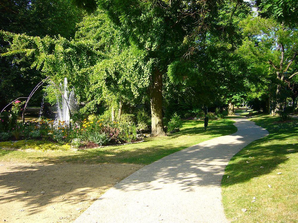 Outdoor Pictures 21