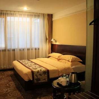 Longyue International Business Hotel