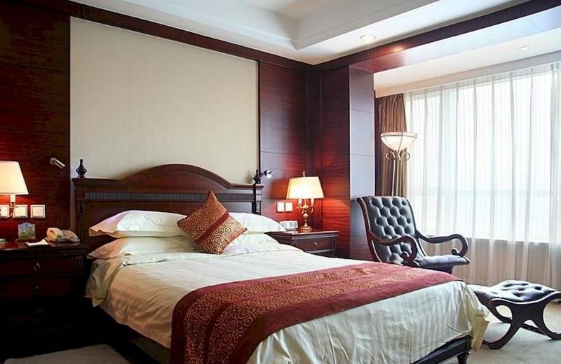 JIAN YIN HOTEL