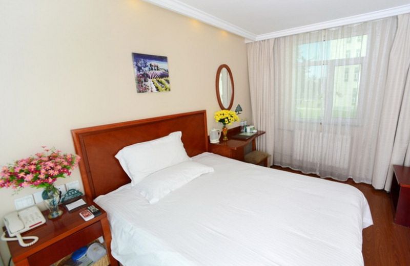 GreenTreeInn BeiJingYiZhuang WanYuanRd MetroStation Hotel