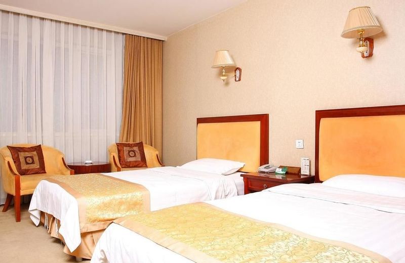 Ground Oriental Hotel