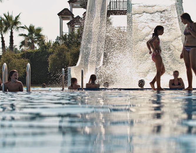 Cornelia De Luxe Resort