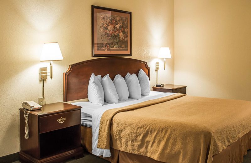 Quality Inn & Suites Bellville - Mansfield