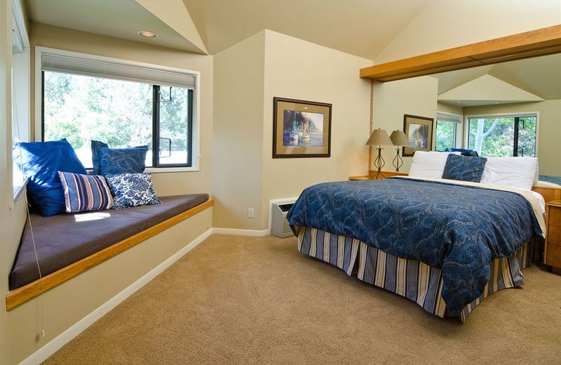 Mount Bachelor Village Resort