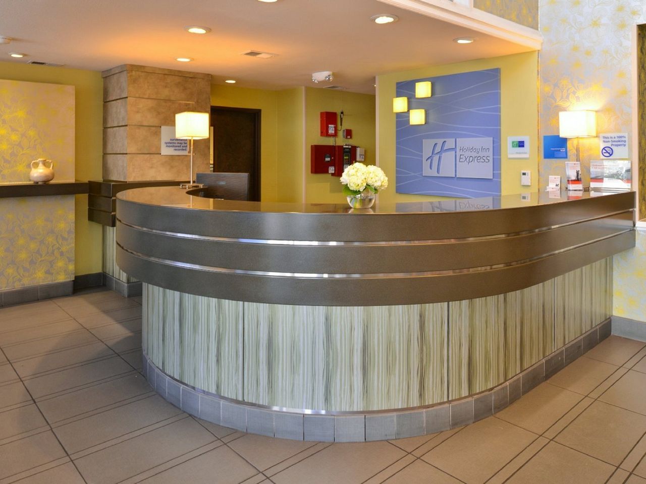 Holiday Inn Express Berkeley, an IHG Hotel