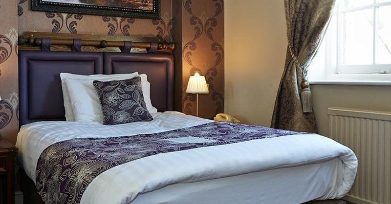 White Hart Hotel by Greene King Inns