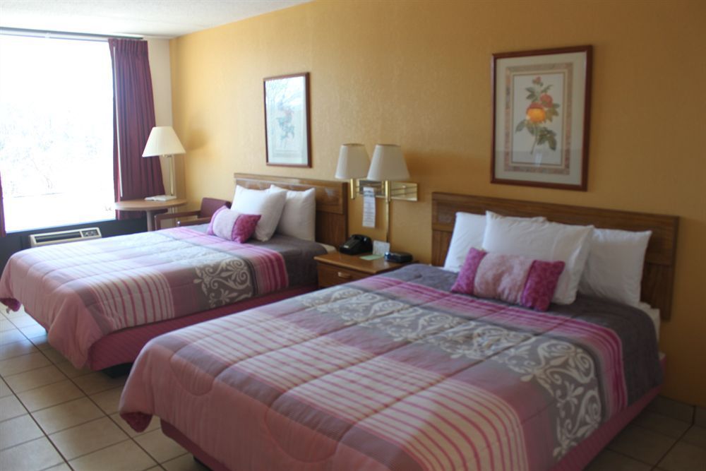 Ozark Valley Inn