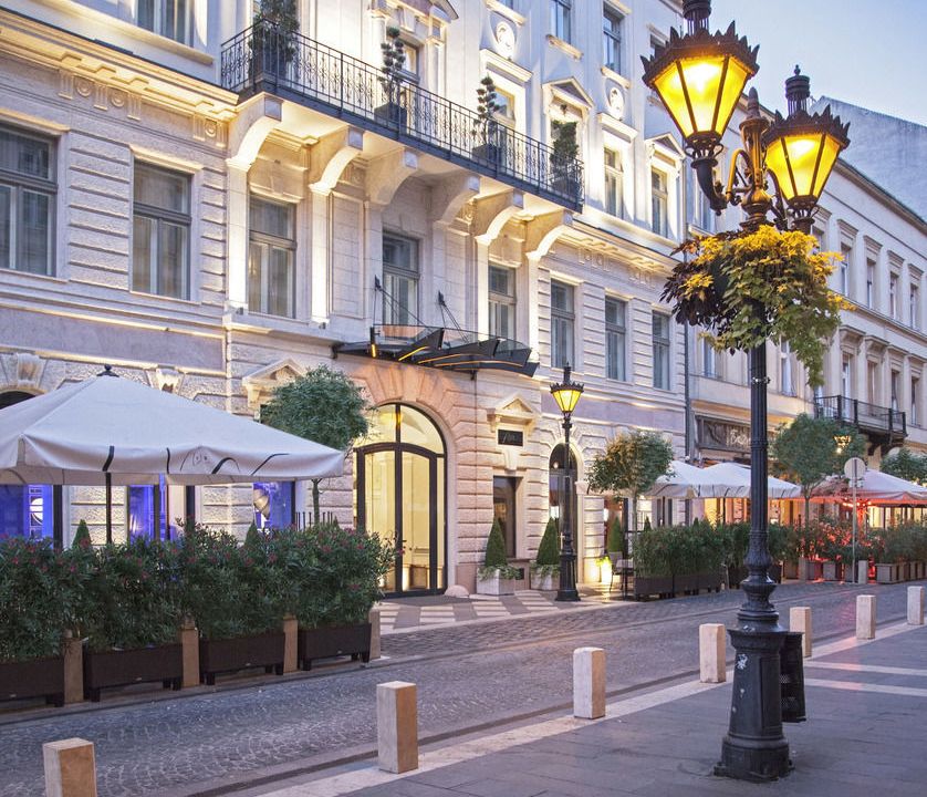 Aria Hotel Budapest by Library Hotel Collection