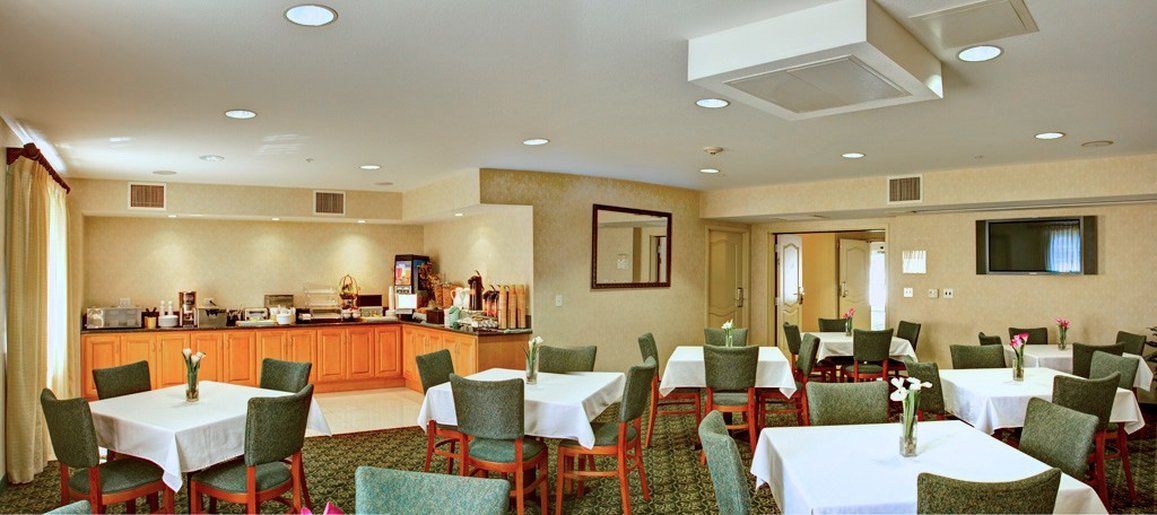 Best Western Plus Media Center Inn & Suites