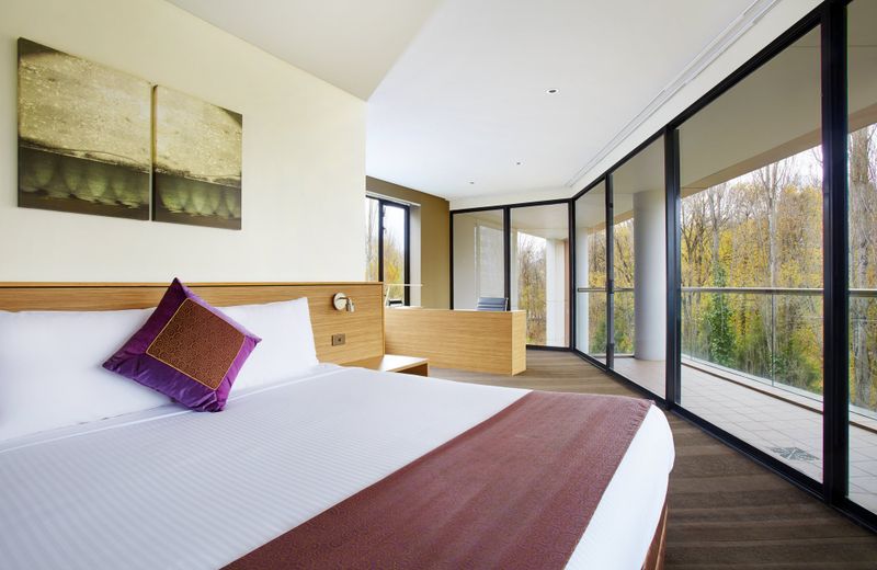 Crowne Plaza Canberra, an IHG Hotel