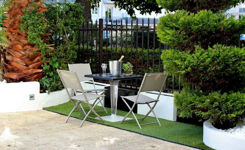 Outdoor Pictures 21