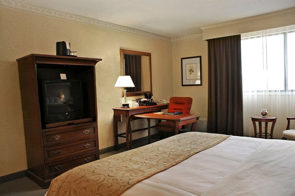 DoubleTree by Hilton Canton Downtown