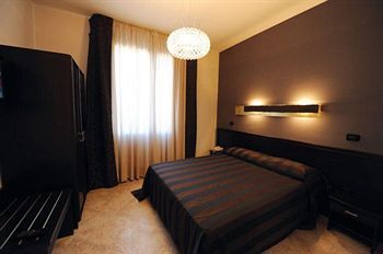 Myres Hotel Residence