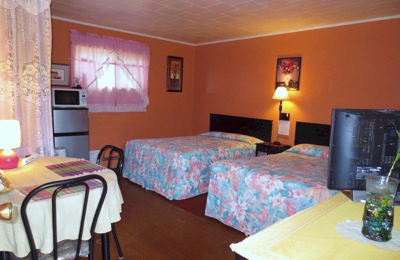 Four Seasons Motel