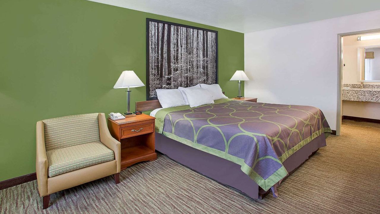 Days Inn by Wyndham Cave City