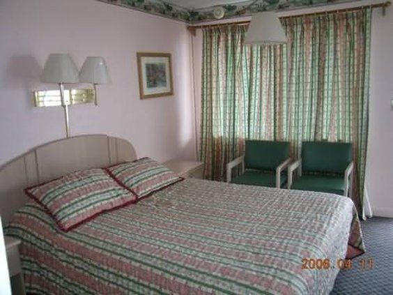 The Dolphin Inn