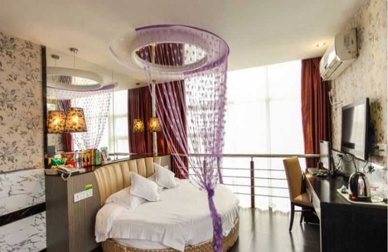 Qingmu Hotel Xiaohe Town Menghe Avenue