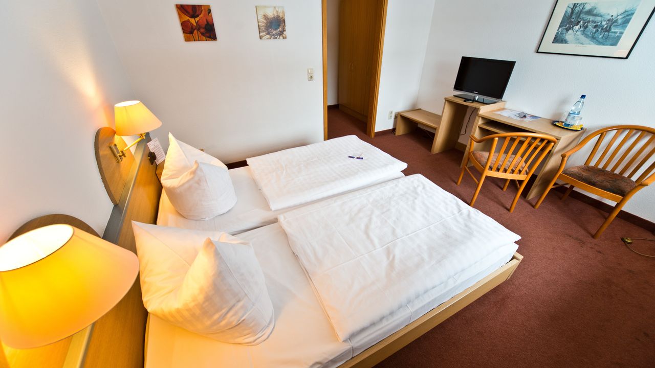 City Hotel
