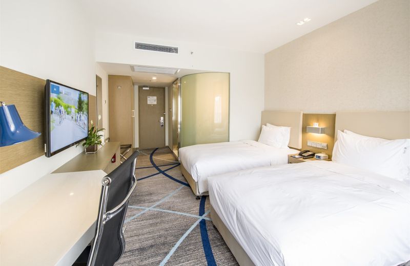 Holiday Inn Express Chengde Downtown, an IHG Hotel