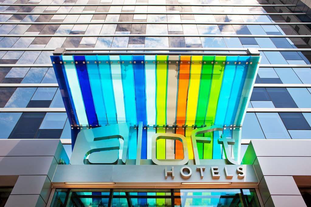 Aloft Chicago Downtown River North