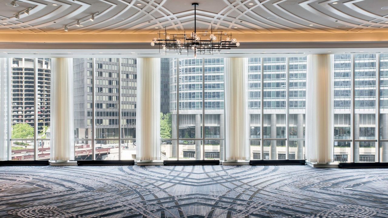 LondonHouse Chicago, Curio Collection by Hilton