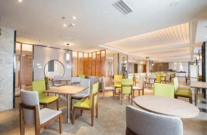 Ban Shan Zi Yu Hotel