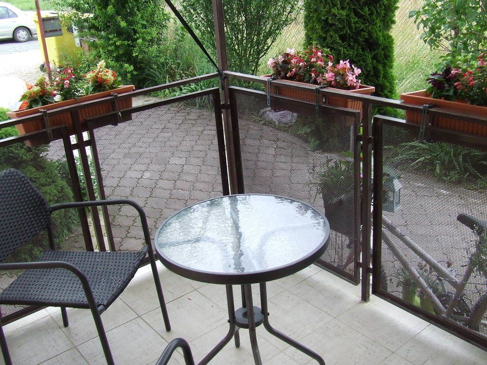 Outdoor Pictures 21