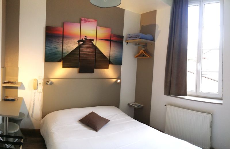 Cit'Hotel Le Cheval Blanc