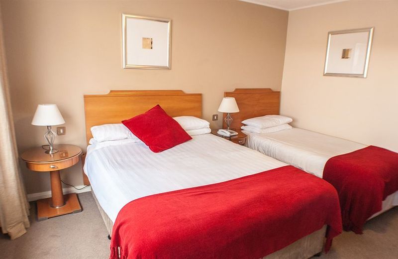 Alcock & Brown Hotel