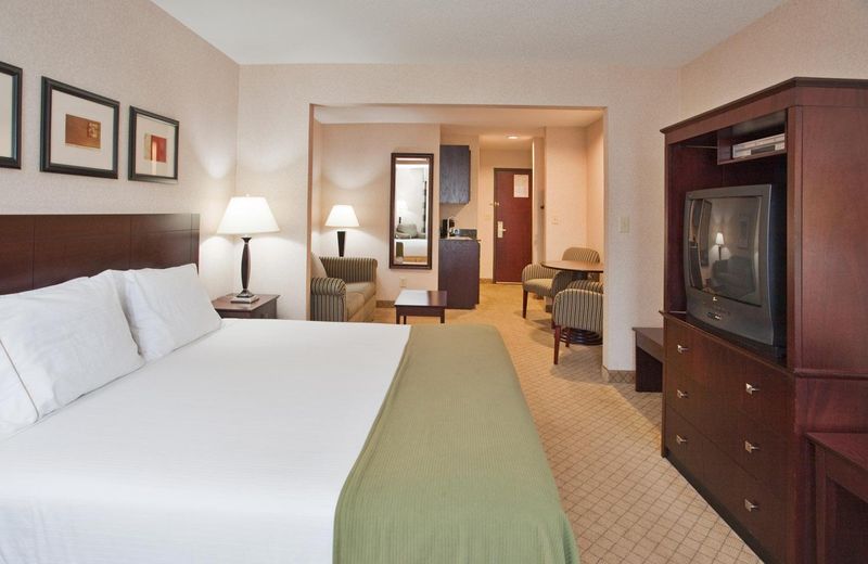 Holiday Inn Express & Suites Cooperstown, an IHG Hotel