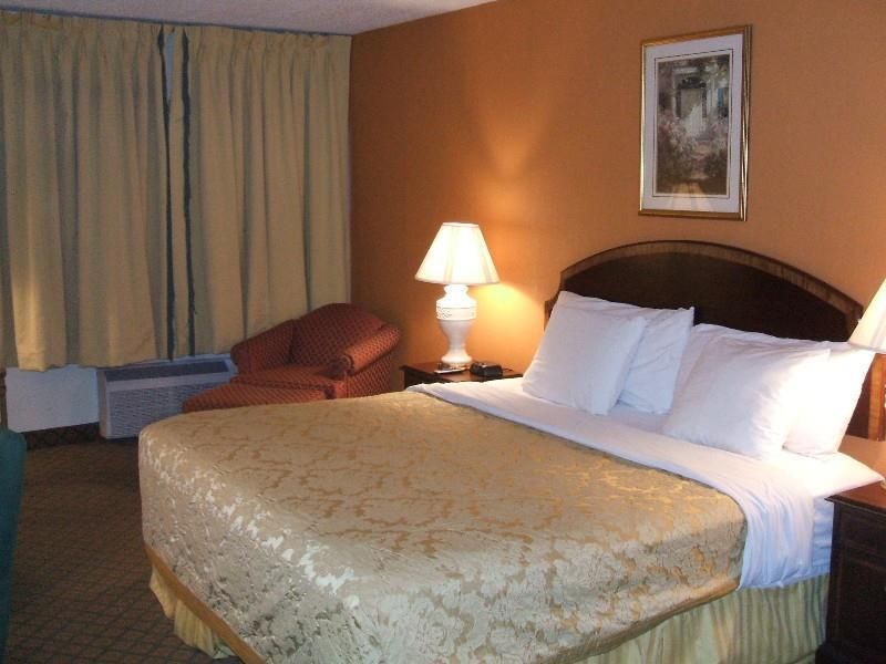 A VICTORY INN - WEST DEARBORN
