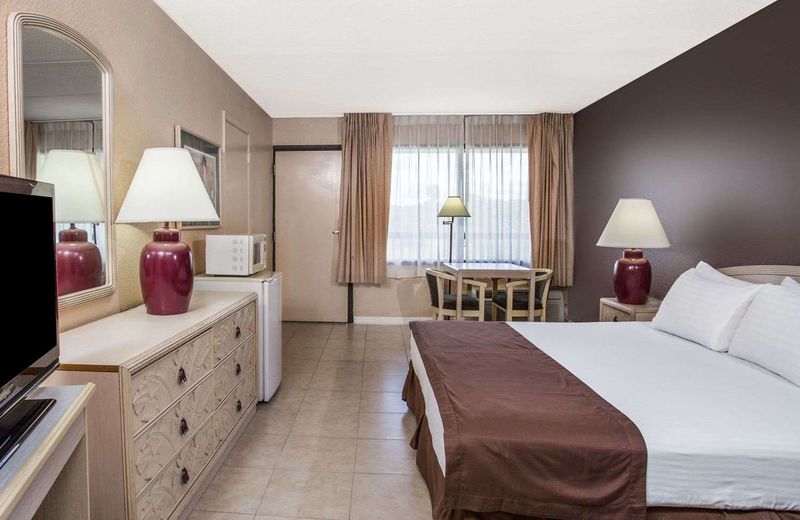 Travelodge by Wyndham Deltona