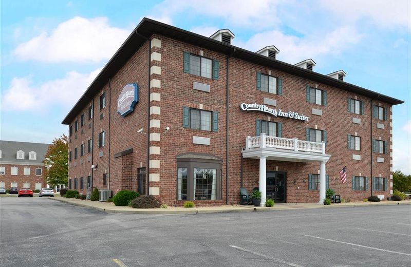 Country Hearth Inn & Suites Edwardsville