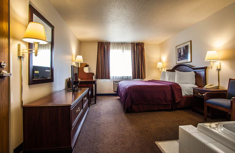 Quality Inn & Suites Eldridge Davenport North