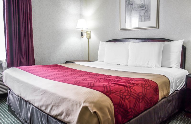 Country Inn & Suites by Radisson, Erie, PA