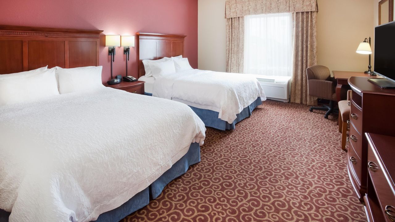 Hampton Inn Fairmont