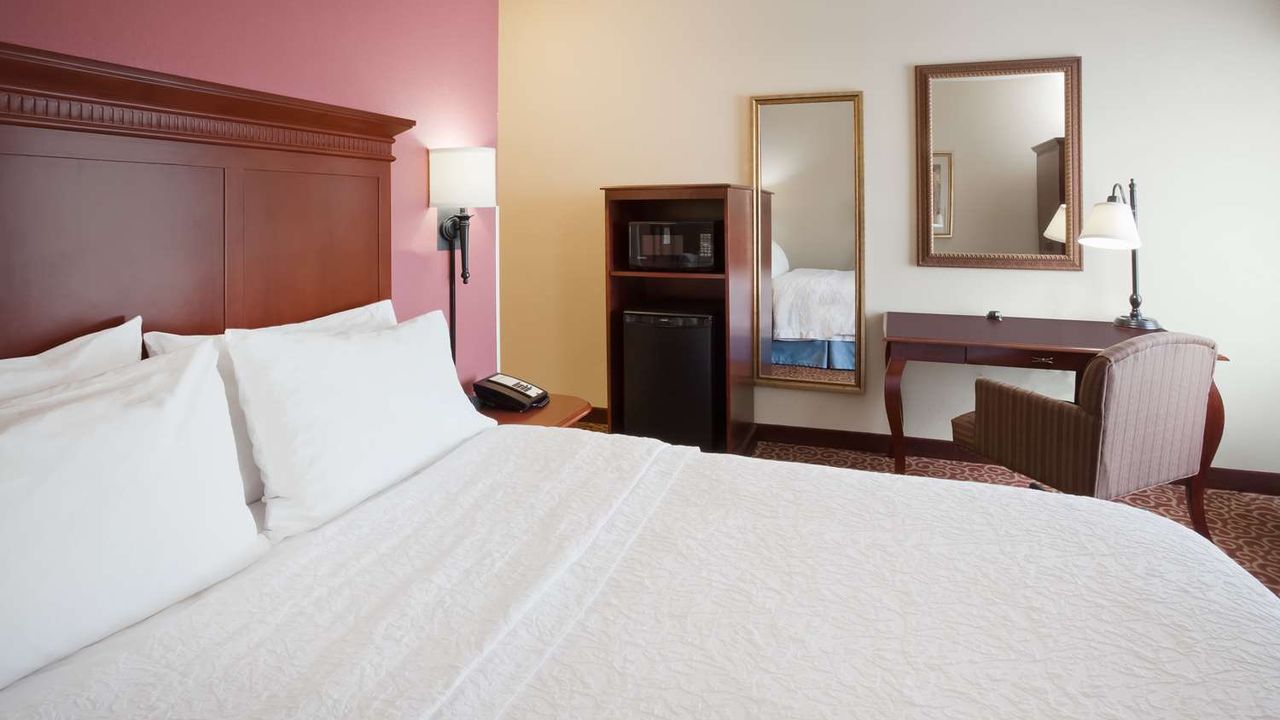 Hampton Inn Fairmont