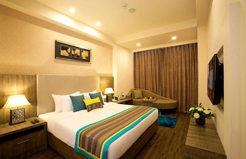 Golden Tulip Suites Gurgaon