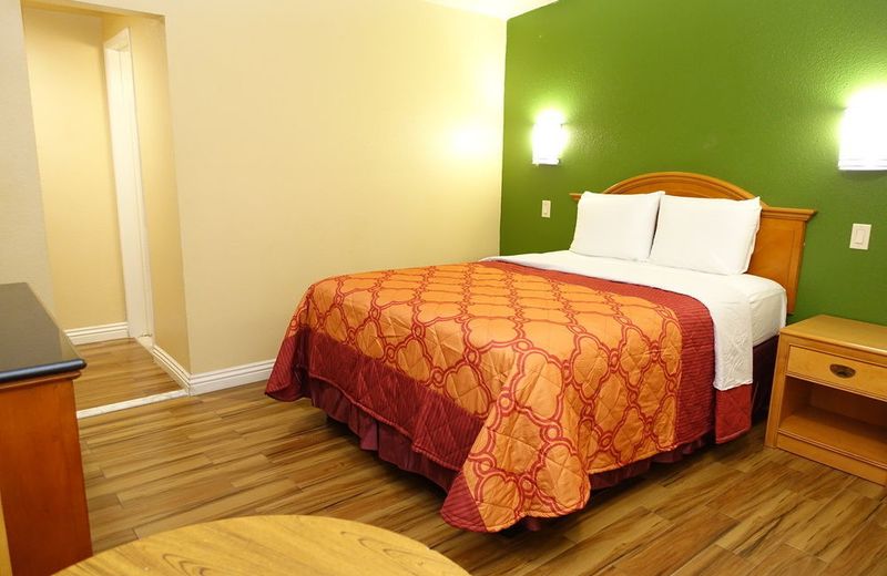 Tropic Lodge
