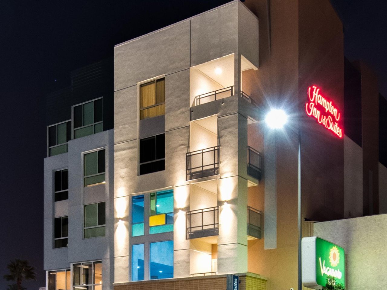 Hampton Inn & Suites Los Angeles - Glendale