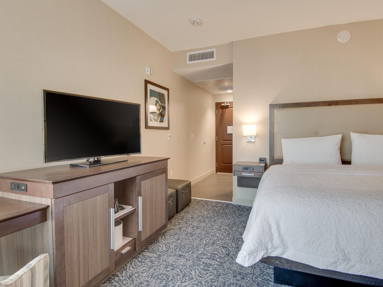 Hampton Inn & Suites Los Angeles - Glendale