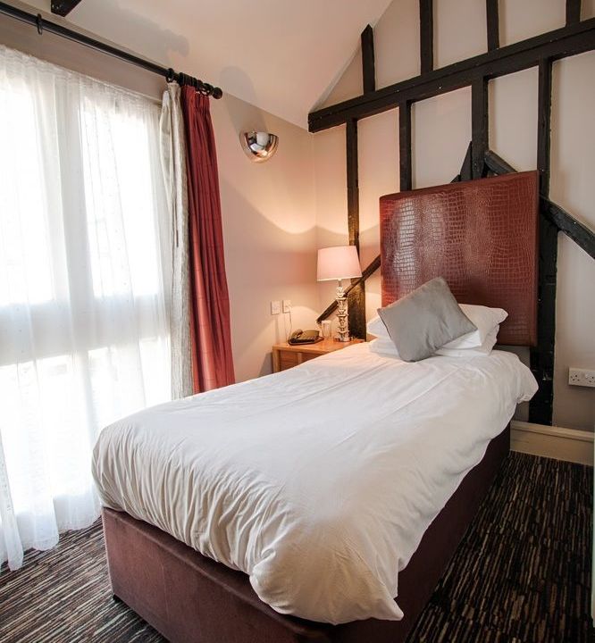 The Saracens Head Hotel