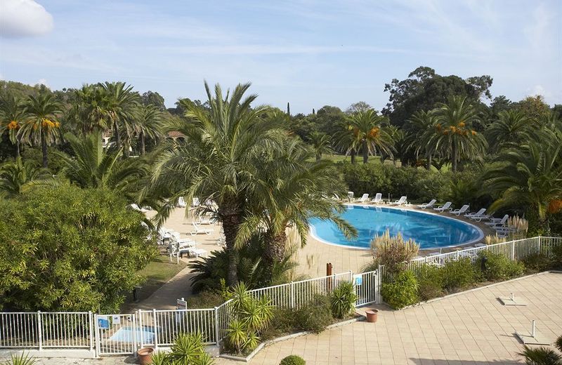 SOWELL Family Port Grimaud