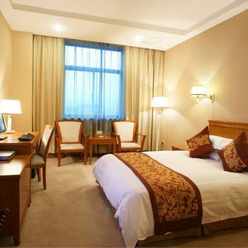 Century Ruicheng Hotel