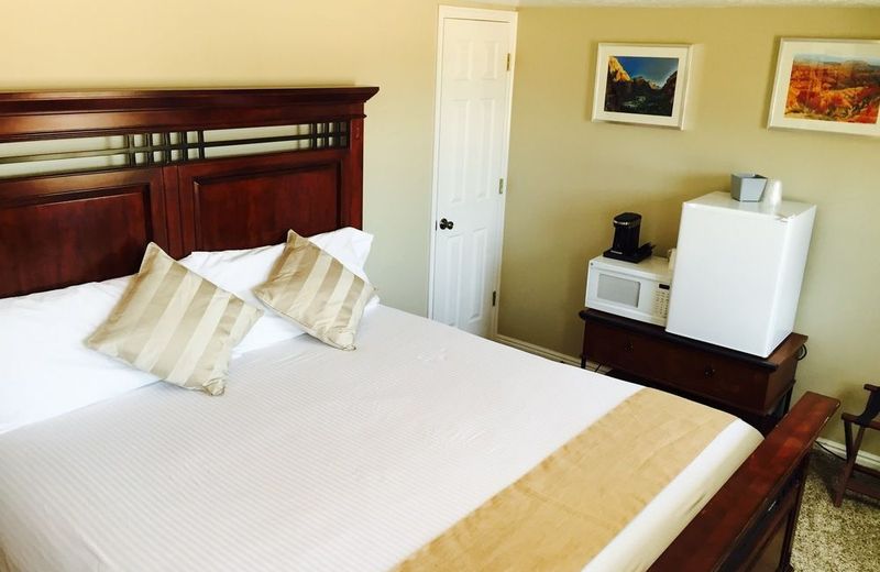 Mountain Ridge Cabins & Lodging