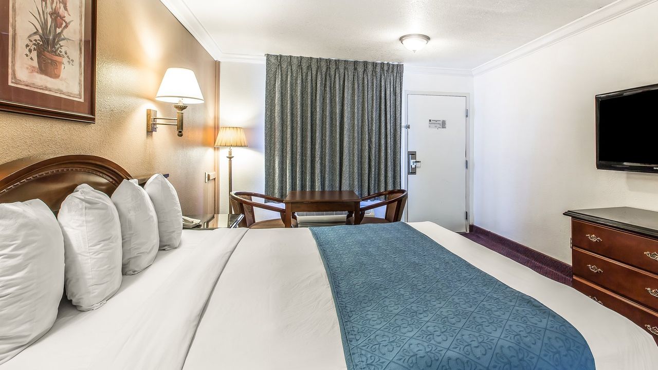 Quality Inn Hemet - San Jacinto
