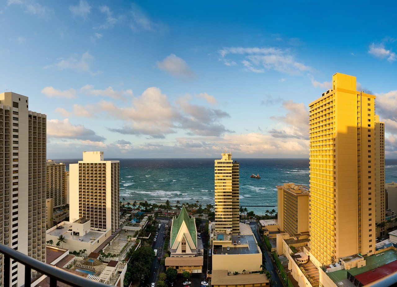 Hilton Waikiki Beach Hotel